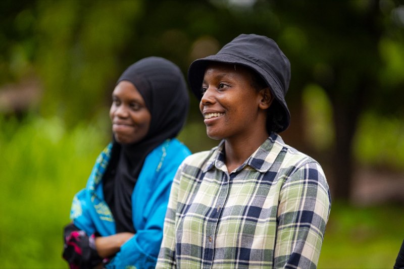 Young women in the fellowship network outdoors